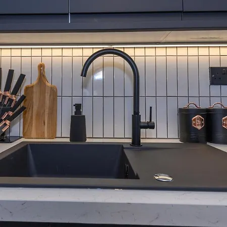 Paradise Boutique Deluxe - Center - Steps To Ivy Lejlighed