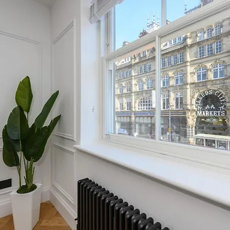 Paradise Boutique Deluxe - Center - Steps To Ivy Апартаменты *