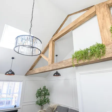 Apartment Paradise Boutique Deluxe - Center - Steps To Ivy Leeds (West Yorkshire)