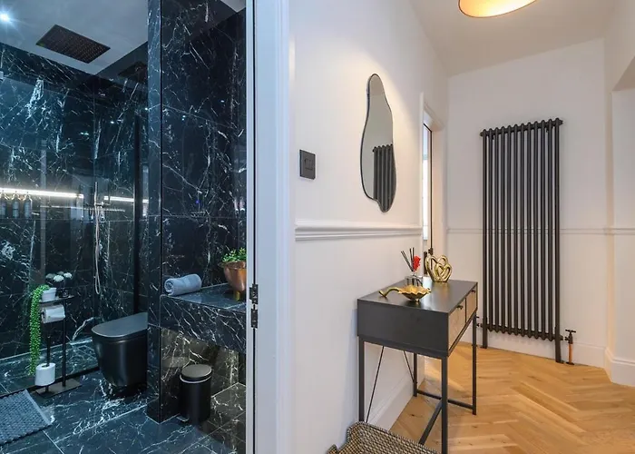 Paradise Boutique Deluxe - Center - Steps To Ivy Appartement